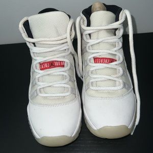 Jordan 11 Retro 'Platinum Tint'